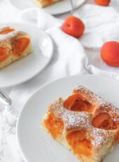 Aprikosenkuchen vom Blech